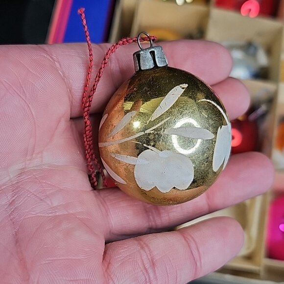 Vintage Christmas Ornaments 12pcs Various Types Glass Read - Picture 8 of 16